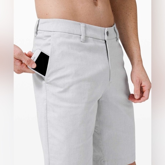 Lululemon Commission Short Qwick Oxford 11" *Relaxed White / Black Sz 36 - Picture 5 of 16